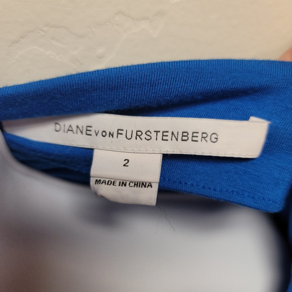 Diane von Furstenberg mini dress(sold) - Picture 7 of 9